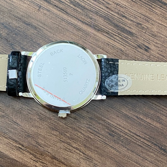 Stainless steel back watches in genuine leather - Picture 5 of 6